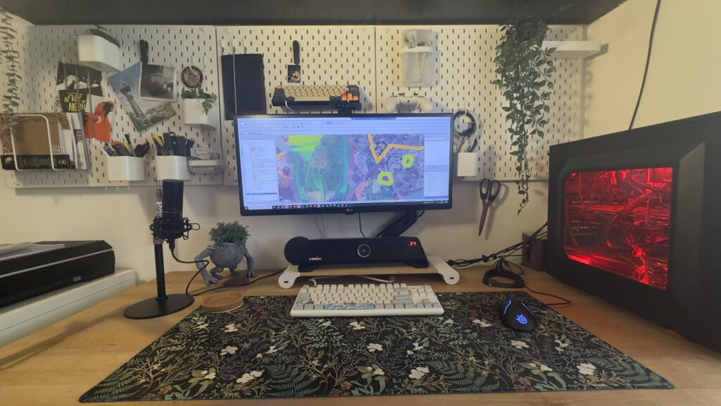 My remote working architect station