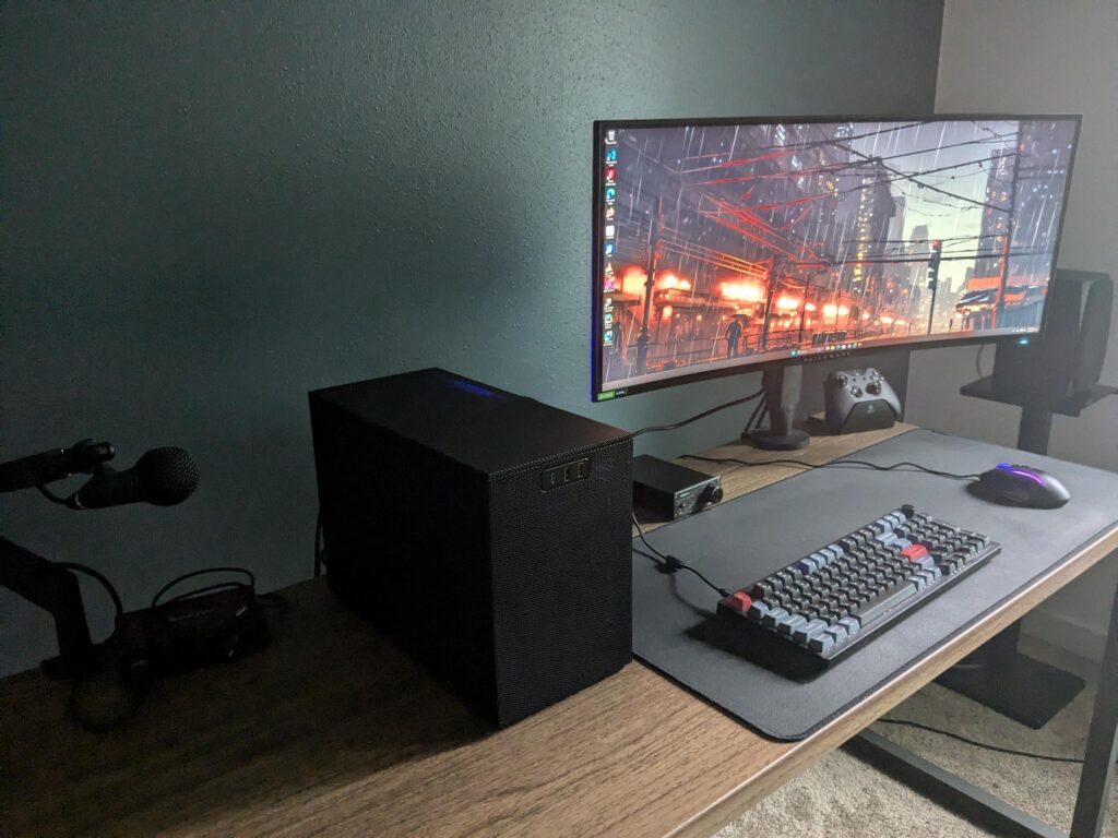 Desk Setup SFF