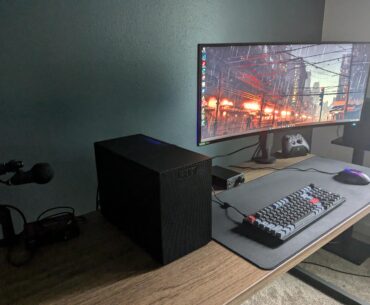 Desk Setup SFF