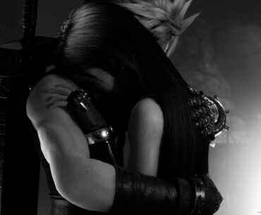 Cloud hugging Tifa | Final Fantasy 7 Remake