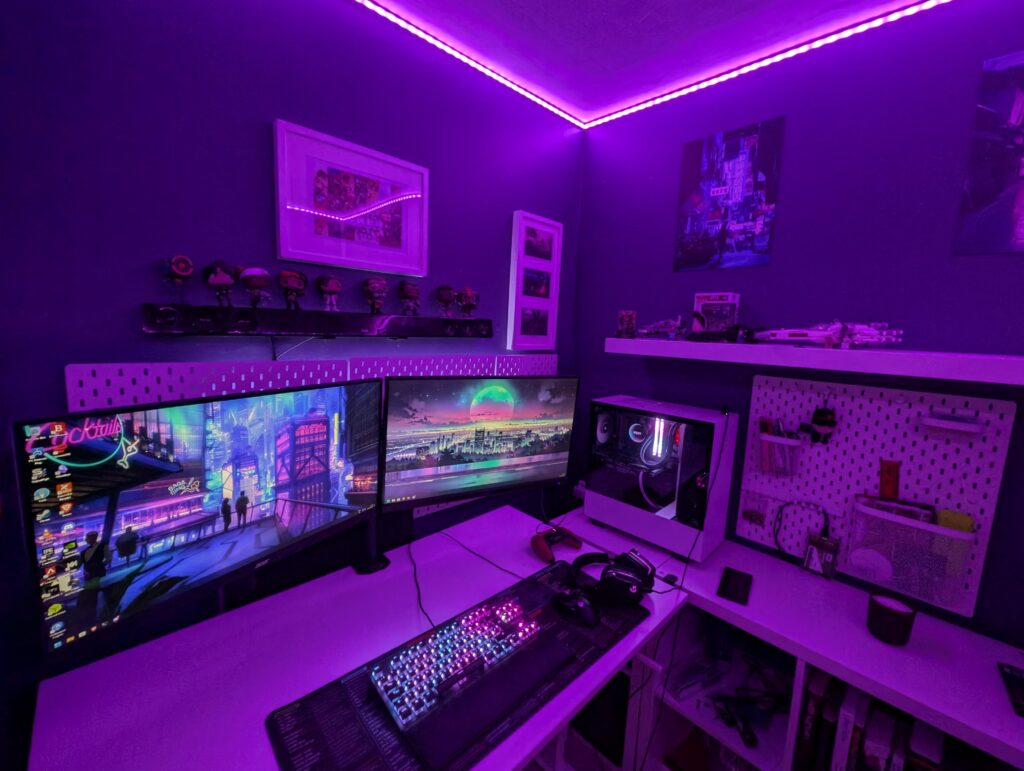 My soon to be retired (3 days) battlestation