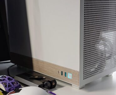 I hate glass side panels on cases, so i bought decor plastic in white to cover the glass side panel and light wood as accent for the Scandinavian style. What do you think?