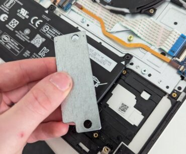 rant: HP is putting metal weights into their laptops instead of using a larger battery (HP probook 450 g10)