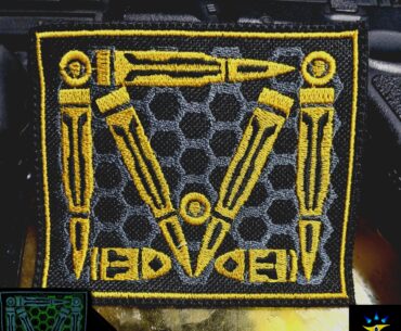 Made a Patch that looks like an Advance Cyberpunk Ammo Pack, and it's Called AMT Pack, the main inspiration was the logo of a corporation, however, I gave it a more  "advanced tech look" and I'm considering making more such Tech patches like this. What do you think?