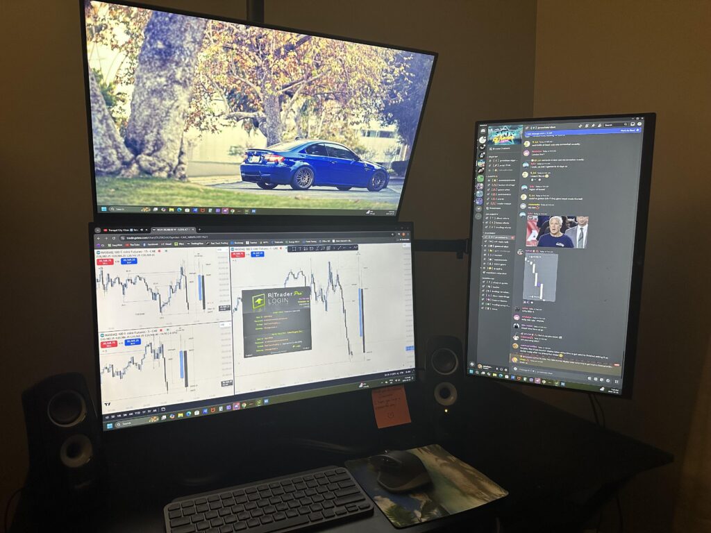 My battle station:)