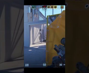 The least ninja ninja defuse in Counter Strike 2