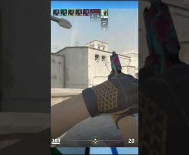Using the MAC-10 in the First Round of CS2 #shorts #cs2 #csgo