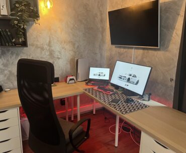 Im still renovating my room, help me with my setup