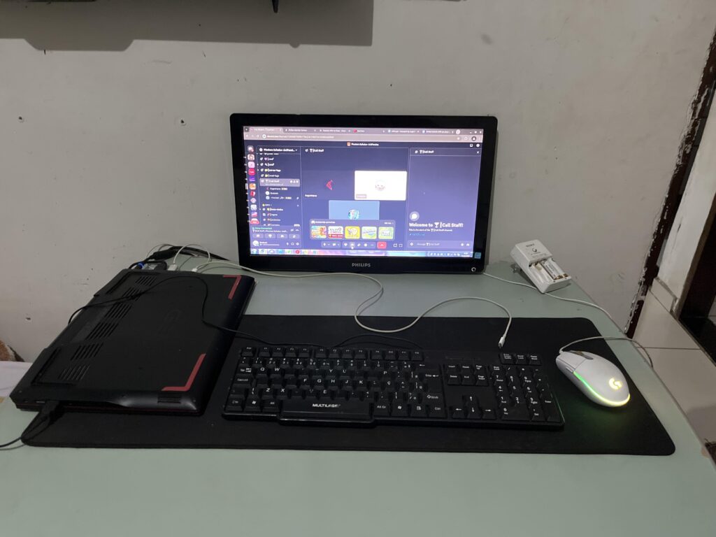 The most cursed setup you probably ever will see