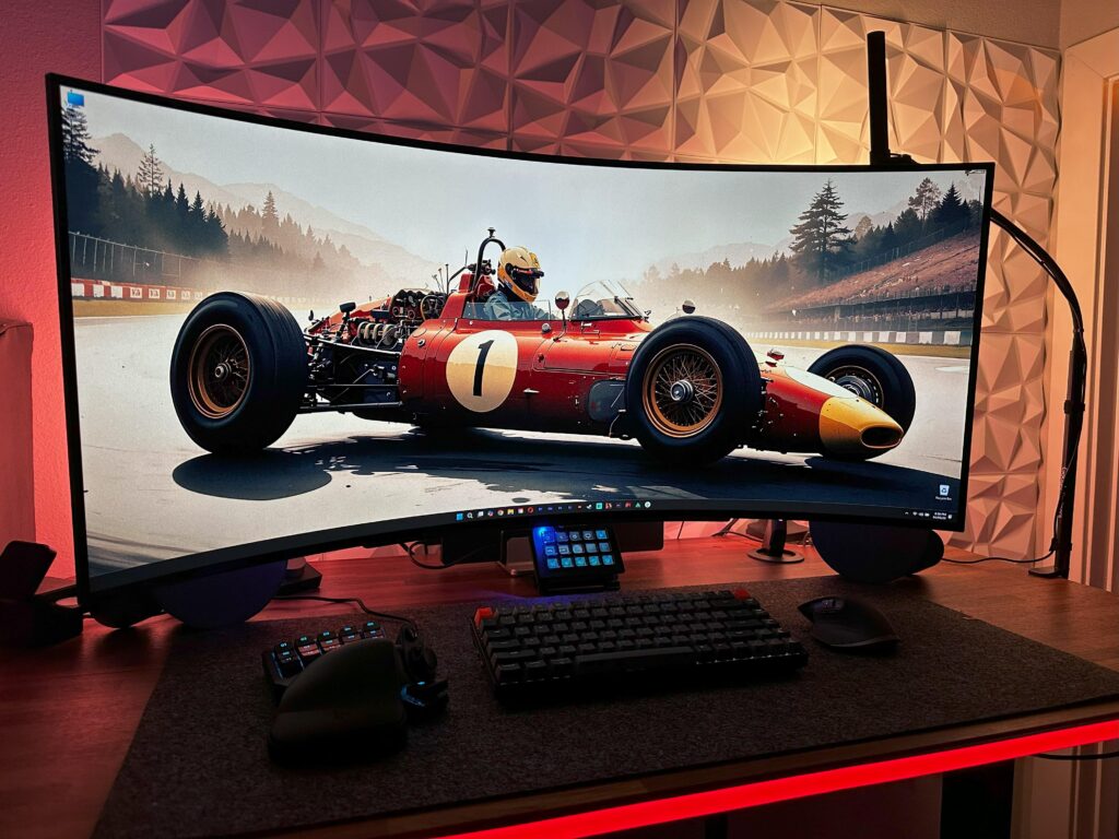 Latest update to my best Battlestation yet