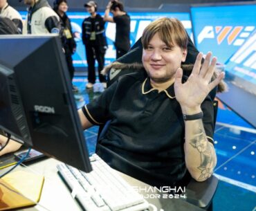“I have some offers”: s1mple gives brief update on future and buyout