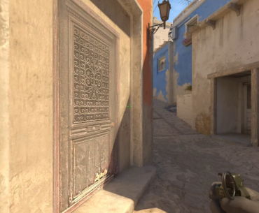 Accidentally jumped in sync with opponent while peeking mid