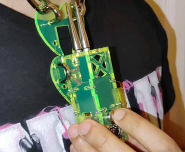 the rechargeable, quick-release, plasma necklace