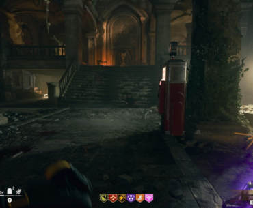 Has anyone else played Citadelle recently??  Cause the armored zombie with the lightning rod is invincible.