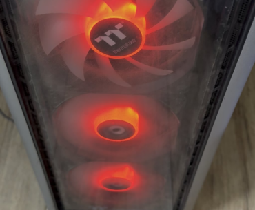 Top Fan Not Spinning Without A Spanking