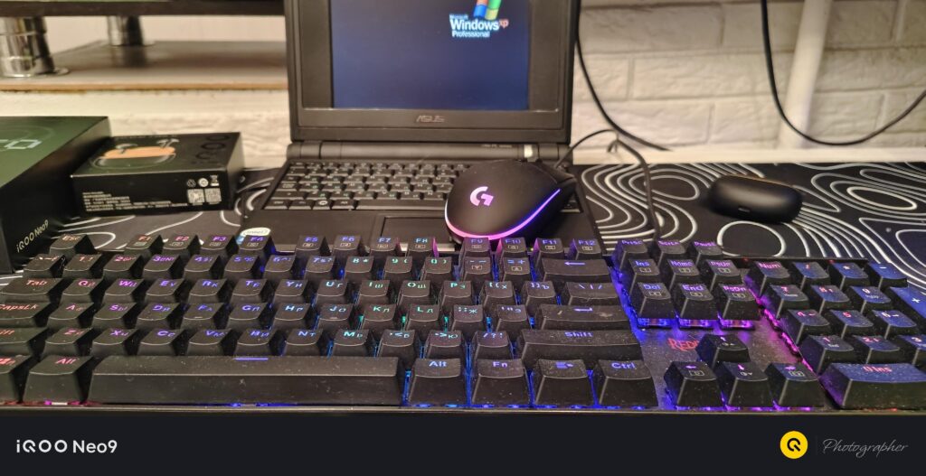 How do you like my new gaming setup?😎 Please don't be jealous.