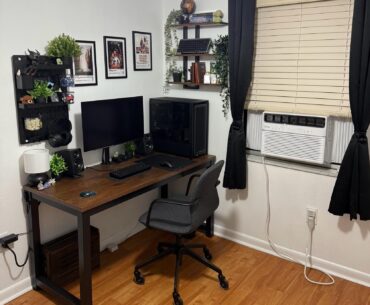 My modest battle station