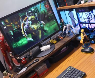 This has been my secondary setup lately, I have dedicated this table for working on electronics and art projects but still have a central screen which I use for POCs right now I have been using the thinkcenter a.k.a Donatello for ripping old tv shows into DVDs readable by home dvd players.