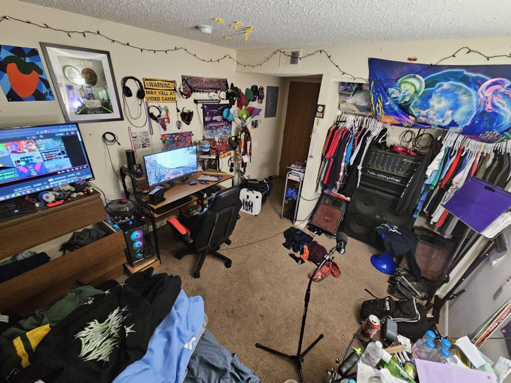 There's a cable running from my PC to the guitar amp / speakers