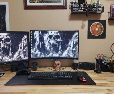 Office setup w/ a lil homelab. Speaker recs welcome