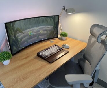 Choosing the Right Mousepad Color for a Minimal, Nature-Inspired Setup