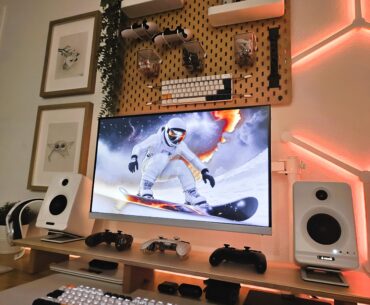 What cameras do y'all use to take pictures of your battlestations? Samasung's S24+ sucks! lol