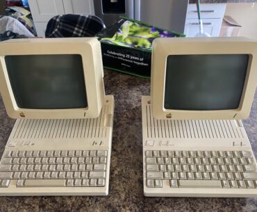 Holy crap, I went to Best Buy with my friend because he wanted to buy some airpods.  Behold there was two fricken Apple IICs and monitors in the front door recycle bin!! I am so hyped!  These are my first vintage Apple machines apart from a imac G3.