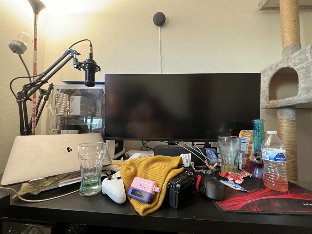 POV: downsizing with the same amount of shit.