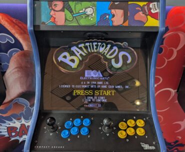 Paris airport has a battletoads arcade cabinet