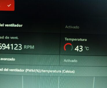 My Rx 580 is showing me these fan values