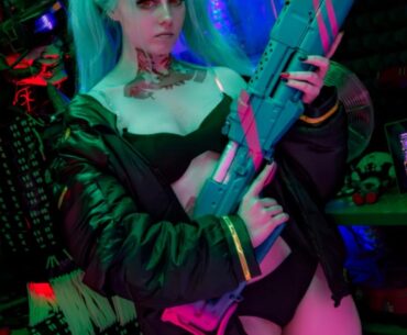 Rebecca Cosplay!