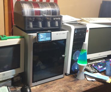 my boyfriends battlestation (180° photo from last post)