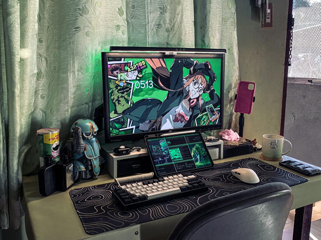 First time posting here, my lil budget battlestation