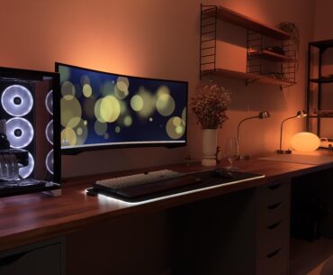 All i care about, is megadesk