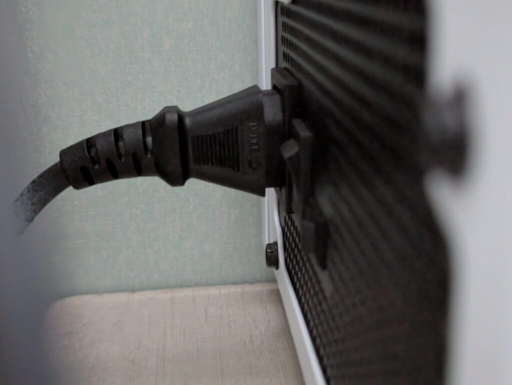 PSU Power Cable Doesn’t Go All the Way In – Is This Normal?