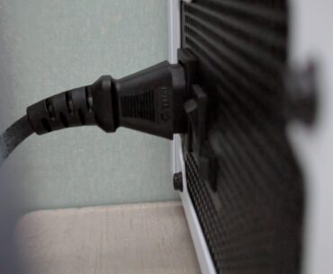 PSU Power Cable Doesn’t Go All the Way In – Is This Normal?