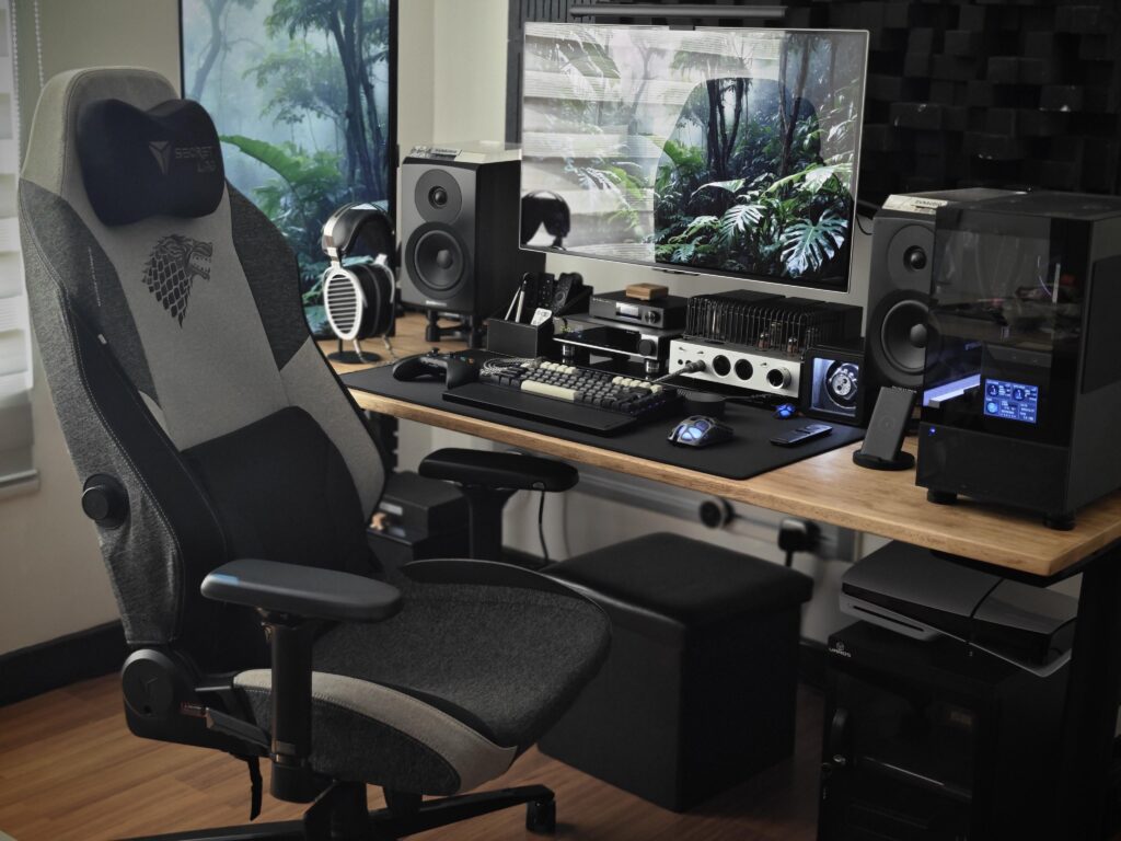 Organic Non-RGB with Natural Lights
