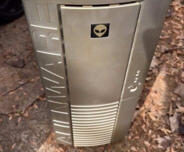 Found this beast in my grandma’s basement