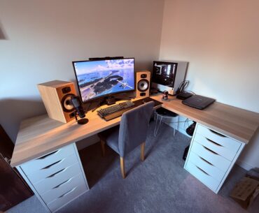 My new battle station (IKEA Lagkapten and Alex)