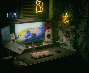 New wall decor! Budget laptop setup