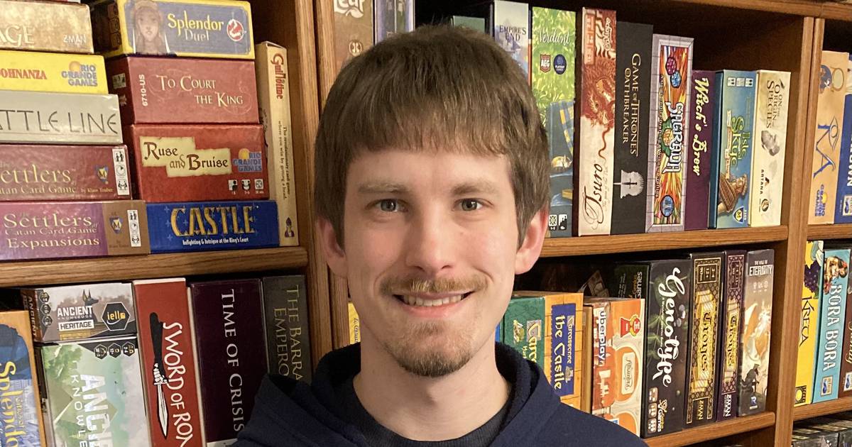 Crystal Lake native creates role-playing board game through crowdfunding – Shaw Local Crystal Lake native creates role-playing board game through crowdfunding – Shaw Local