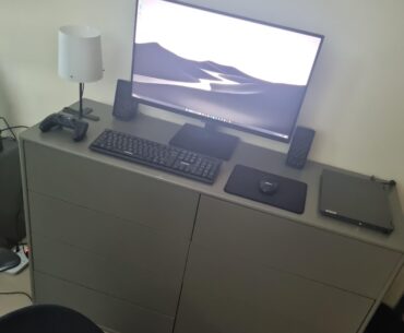 No RGB and kinda broke