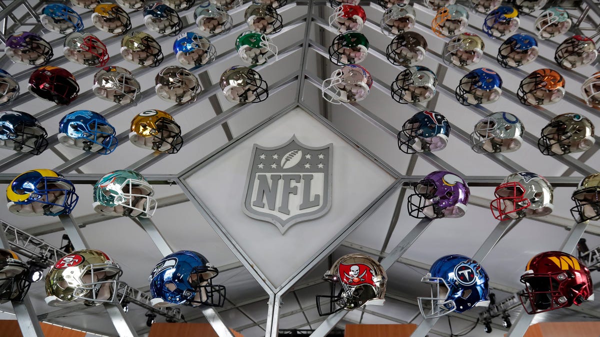 Complete week-by-week slate of games Complete week-by-week slate of games