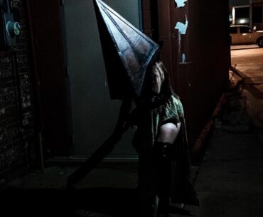 [self] lady Pyramid Head cosplay i created for a con 💜