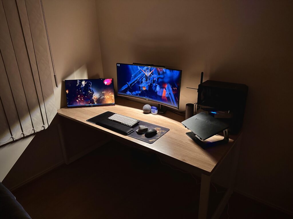 (WIP) WFH and Gaming Setup
