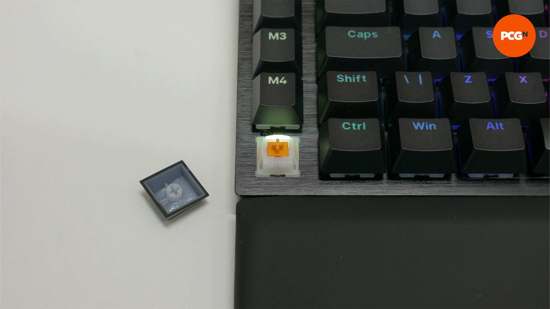 be quiet light mount review 05 keycap and keyswitch