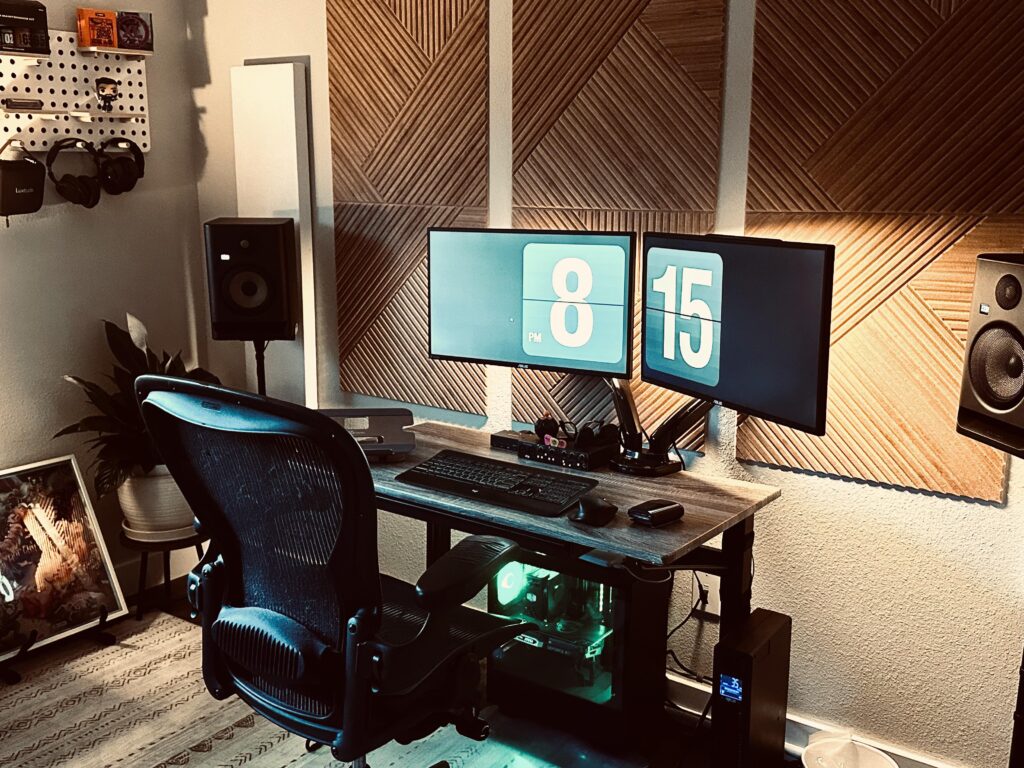 Moved to a new place. Had a chance to redo my setup a little bit.