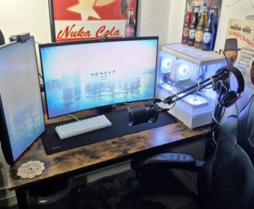 Put together this PC and Setup for streaming, productivity, and gaming.. Please rate!