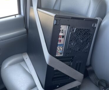 How to move your PC when you have a steel side panel: a one-step visual guide