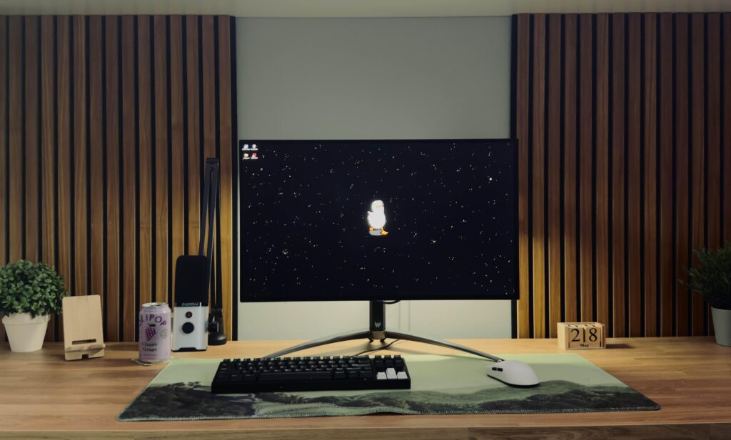 minimalism + oled